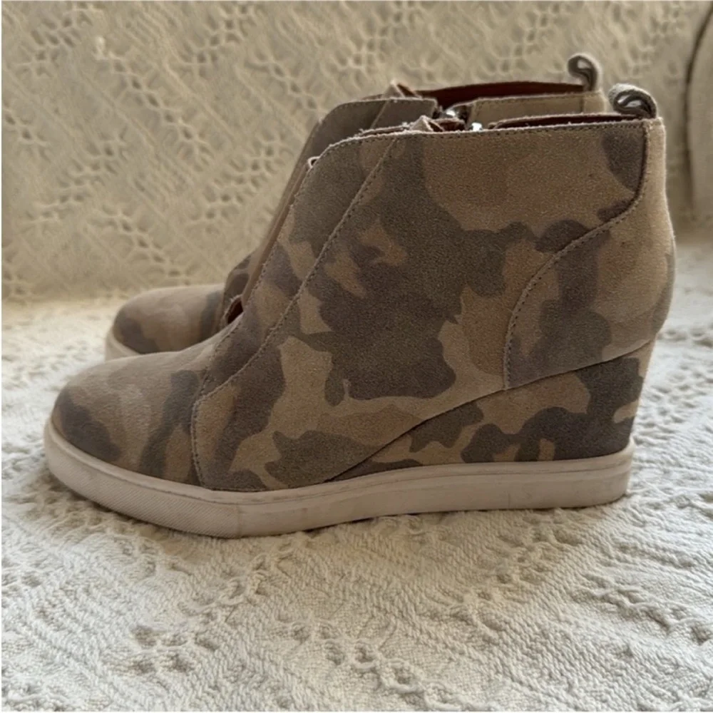 Paolo Tan Camouflage Wedge Sneakers